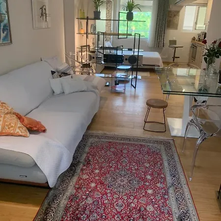 Zen Apartment